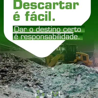 Publicação da JVL: “Descartar é fácil. Dar o destino certo é responsabilidade.”, sobre um pátio de vidro
